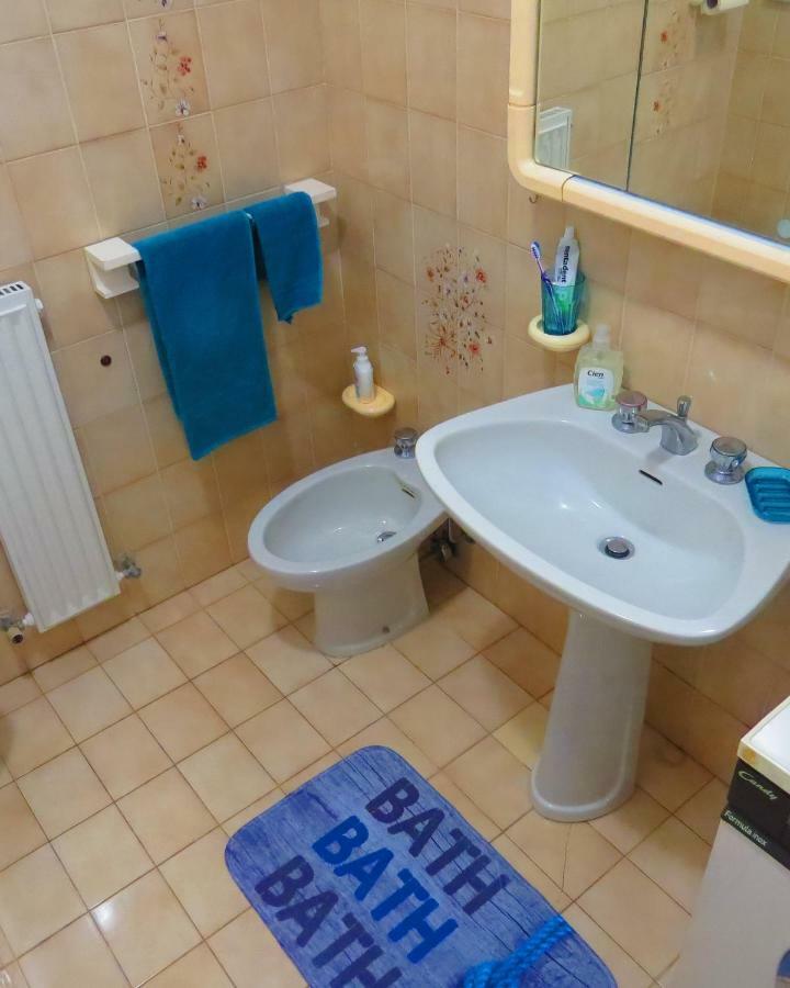 Casa Lea Lägenhet Ventimiglia Exteriör bild