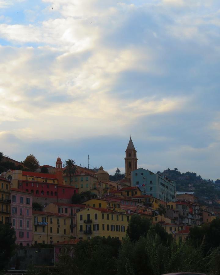 Casa Lea Lägenhet Ventimiglia Exteriör bild